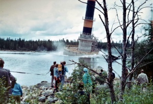 Finngrunden sjösätts 1968 i Jävre.jpg