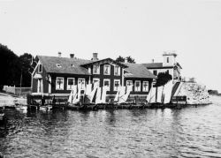 Lotsutkik Kalmar 1908 aktiv till 1931 sedan flytt till nya utkiken på Tjärhovet arkiv Kalmar Läns Museum.jpg